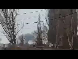 video сообщают о взрывах в мариуполе в районе аэропорта sex