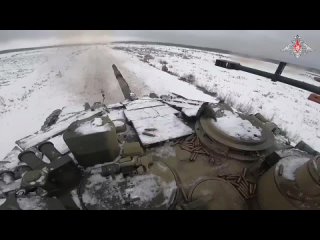 video готовы выполнить боевые задачи танковые подразделения зво выполнили боевые стрельбы из вооружения танков т 90м sex