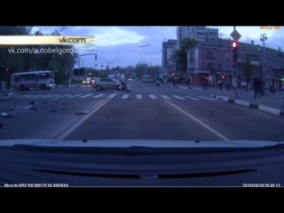 video тройное сальто ппс легковушка протаранила полицейский автомобиль в белгороде sex