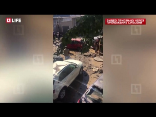 video мощная струя воды из трубы перевернула иномарку в москве sex