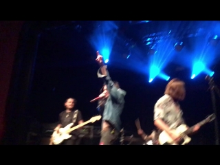 video chase atlantic tidal wave live in berlin 130518 sex