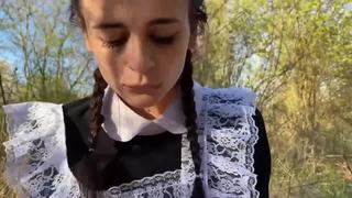 video учитель трахнул ученицу в кустах и кончил в неё kateriches69 sex