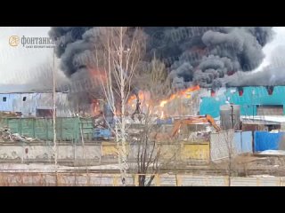 video санкт петербург из за масштабного пожара закрывали аэропорт пулково пишут что горел складской ангар на волхонском sex