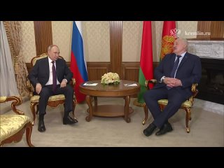 video в аэропорту минска состоялась краткая беседа владимира путина и александра лукашенко подробнее на сайте кремля t sex