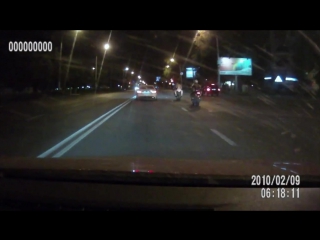 video ночью по московскому проспекту на мотоцикле каталась голая девушка sex