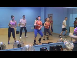 video reggaeton con kris mayami начинающие базовые элементы sex