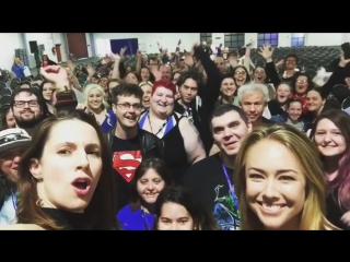 video алона тал и линдси маккеон с поклонниками в мельбурне lindsey mckeon sex