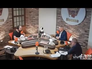 video реакция россиян на то как армяне бегут к путину при плохой погоде если бы не мы армяне были бы никем sex