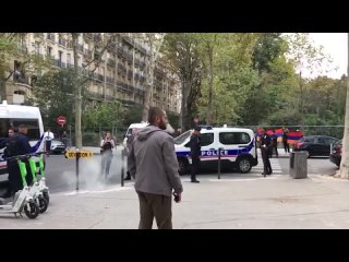 video армяне попытались напасть на культурный центр посольства азербайджана во франции sex