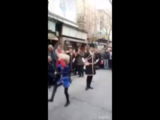 video в одном из городов ирана танцоры танцевали под азербайджанскую музыку sex