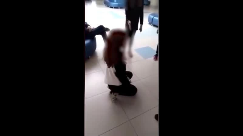 video саранск тавла школьницы издеваются избивают одноклассницу sex