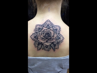 video татуироа в стиле дотворк роза и мандала dotwork tattoo rose and mandala дом элит тату tattoo studio moscow sex