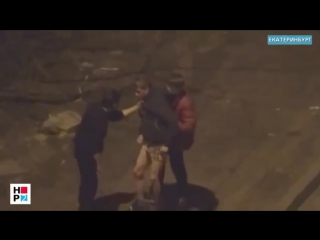 video жестокая уличная драка борцы против дрыщей 2015 sex