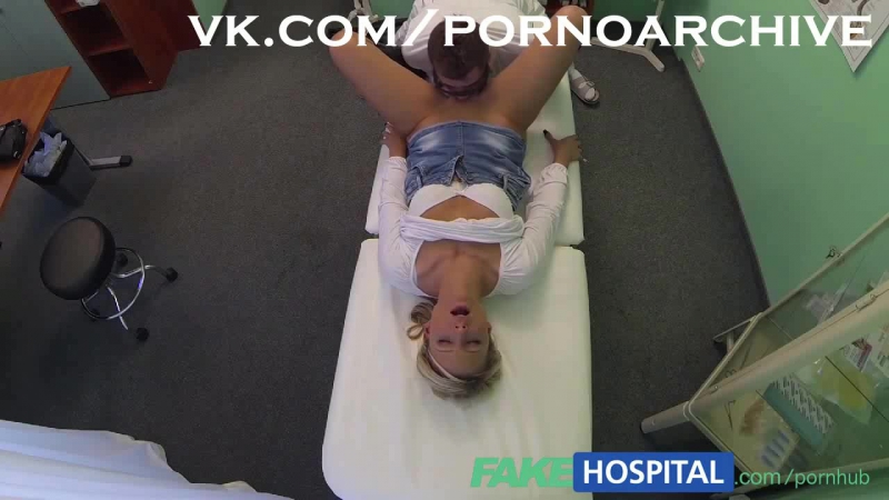 video гинеколог сунул пациентке палец в писю и хуй в рот секснаработе sex
