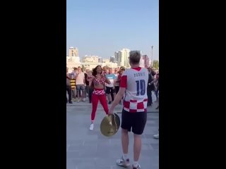 video ивана кнолль сделала точный прогноз на первый полуфинал sex