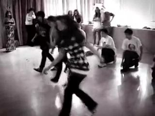 video электро данс шафл 2011 год вроде бы пизда то отжигли но мне мало хд sex
