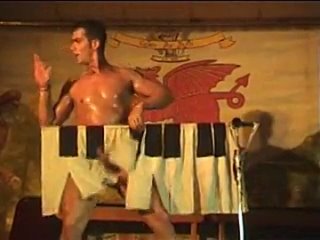 video парень играет членом на пианино что это блять такое sex