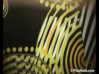 video скритая камера на пляжном туалете sex