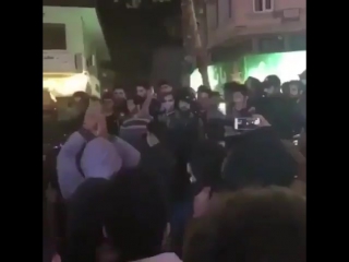 video полицейские ирана перешли на сторону протестующих sex