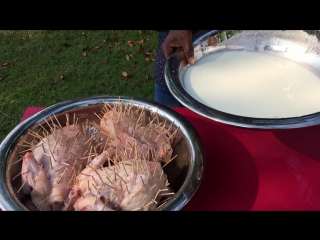 video crispy full chicken fries cooking crispy and moist fried chickens deep frying full chickens sex