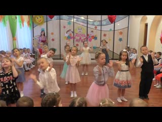video праздник начинается танец в молодые саду муз и ст к бусыгин sex