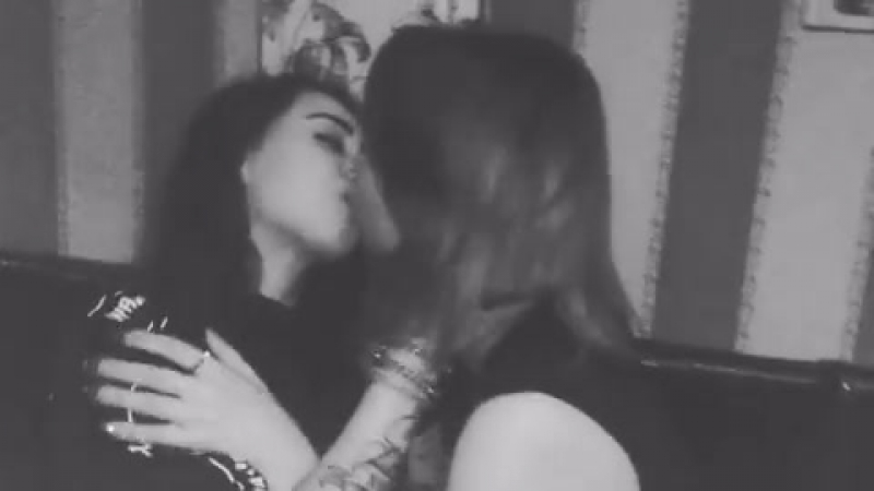 video юлия реш и милена чижова целуются sex