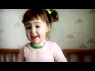 video очень милая маленькая няшная девочка ну просто пупсик настоящая дрочка своего отца sex