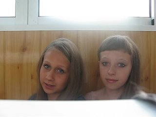video блядь в 18 лет сидите нахуй дома помогайте маме и учите уроки шлюхи накрашенные sex