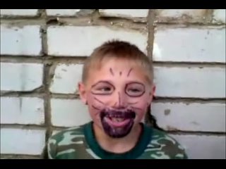 video милиция задержала сумасшедшего пидораса который молодые пол деревни парень не в себе показывает член матерится sex