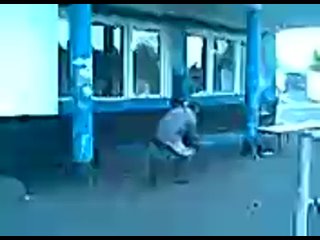 video фатеж жесть порно бомжей драка разборка авария 2013 год sex