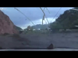 video car cought in mudslide sex
