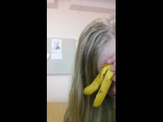 video мини порно короткометражный фильм девочка и банан sex