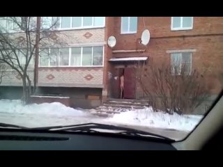 video г владимир голый пьяный мужик алкаш решил сходить зимой до ларка купить лимонадика попить сушняк пошёл за лимонадом sex