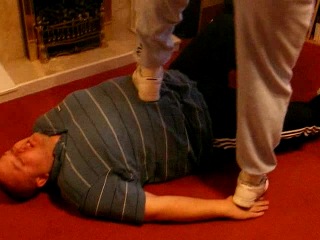 video scouse scally white reebok trample and facestand трамплинг и топтание лица sex