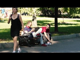 video девушка пердит с подливой пранк реакция людей на пердёж sex