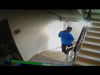 video наркобарыга делает закладку в подьезде на моем этаже sex