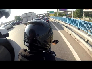 video смелая и красивая блондинка едет на крутом супер мотоциклеэто просто супер sex