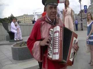 video секс на мосту телки дрыгают ножками выпадающая силиконовая грудь шахтер новороссии мечтает о браке мать красных sex