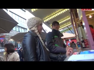 video няшка lena loch в общественном транспорте и других местах скопления людей sex