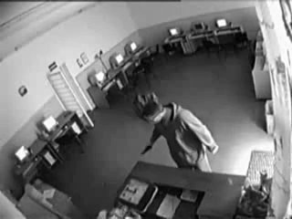 video отец застал сына в игровом залеи дал пизды ему и директору этого клуба sex