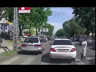 video пацанчик и водила решили быстро скрыться с перепуга sex
