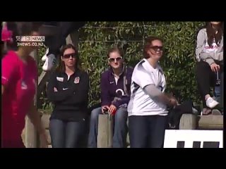 video голые регбисты проиграли матч одетой женской команде sex