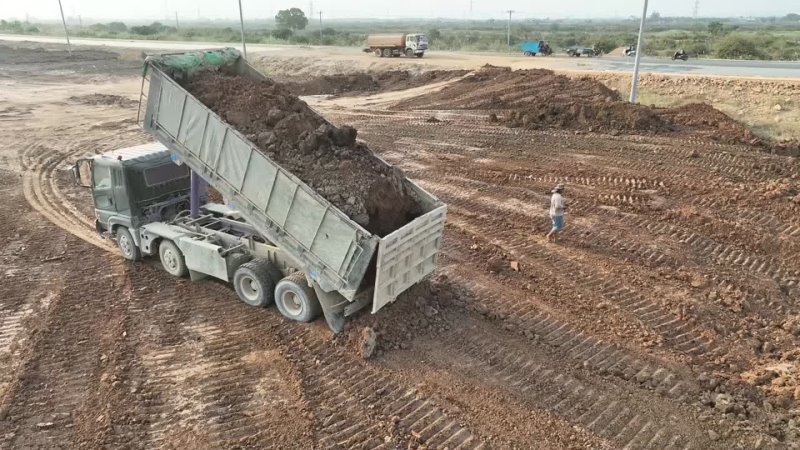 video huge land filling up dump truck large capacity moving unloading dirt new model dozer shantui dh17c3 sex