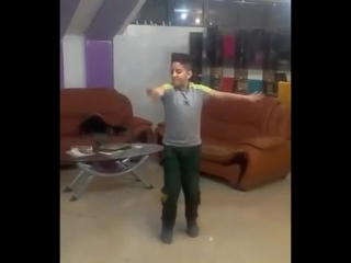 video out download video رقص پسر بچه زیبا 3gp mp4 dan mp3 convert muviza search sex