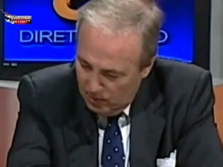 video итальянская ведущая никак не справится с грудью sex