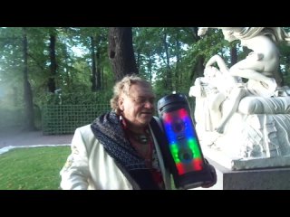 video рок икона пророк самбой в санктпетербурге осень 2023 вторжение мессии летний сад петра 1 sex
