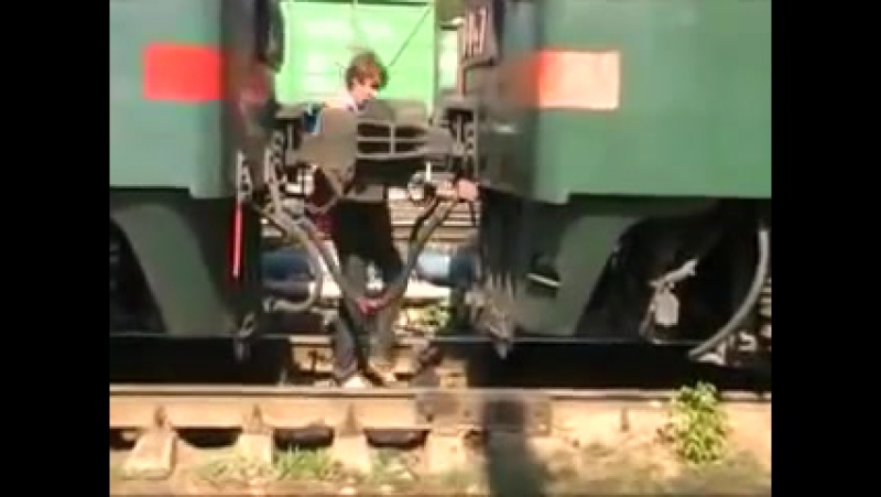 video ерал симская крушение грузовых поездов погибла локомотивная бригада светлая им память sex
