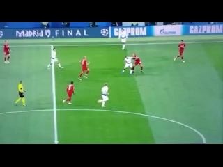 video та самая полуголая болельщица которая выбежала на поле во время финала лиги чемпионов sex