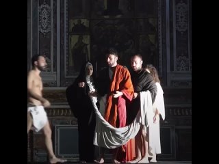 video итальянская театральная труппа оживляет картины великого караваджо на сцене sex