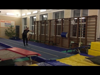 video попрыгал в старой доброй торопецкой спортшколе спортшкола торопец старыйгимнаст sex